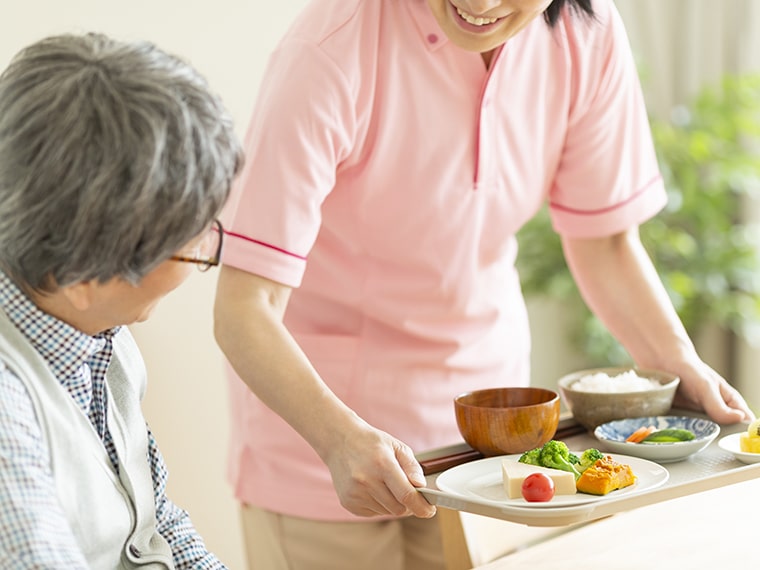 外国人アルバイトの離職率改善の成功事例<介護業界>